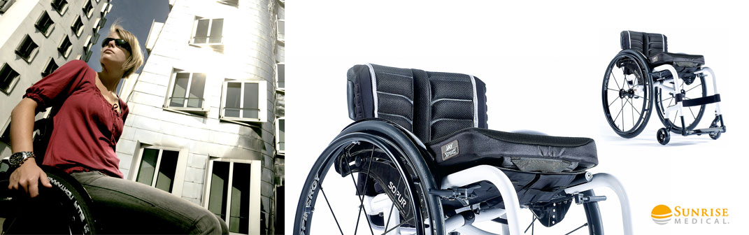 Aktivrollstühle und Adaptivrollstühle sind für Selbstfahrer im Rollibereich optimiert: Sie sind besonders schmal und wendig konzipiert, um dem Rollstuhlfahrer möglichst viel Bewegungsfreiheit zu geben! Rehatechnik Mais
